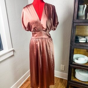 Anne Klein Rose Gold Satin Midi Dress Size 12 Deep V-Neck Elegant Cocktail